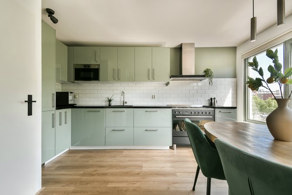 Medium property photo - Henegouwenstraat 60, 1066 DG Amsterdam